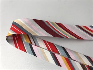 Fast skråbånd - striber på tværs og pæne farver